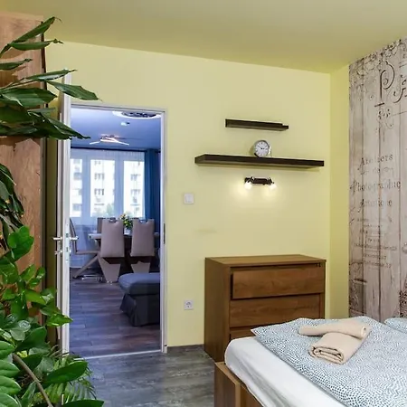 Apartment Gery's *